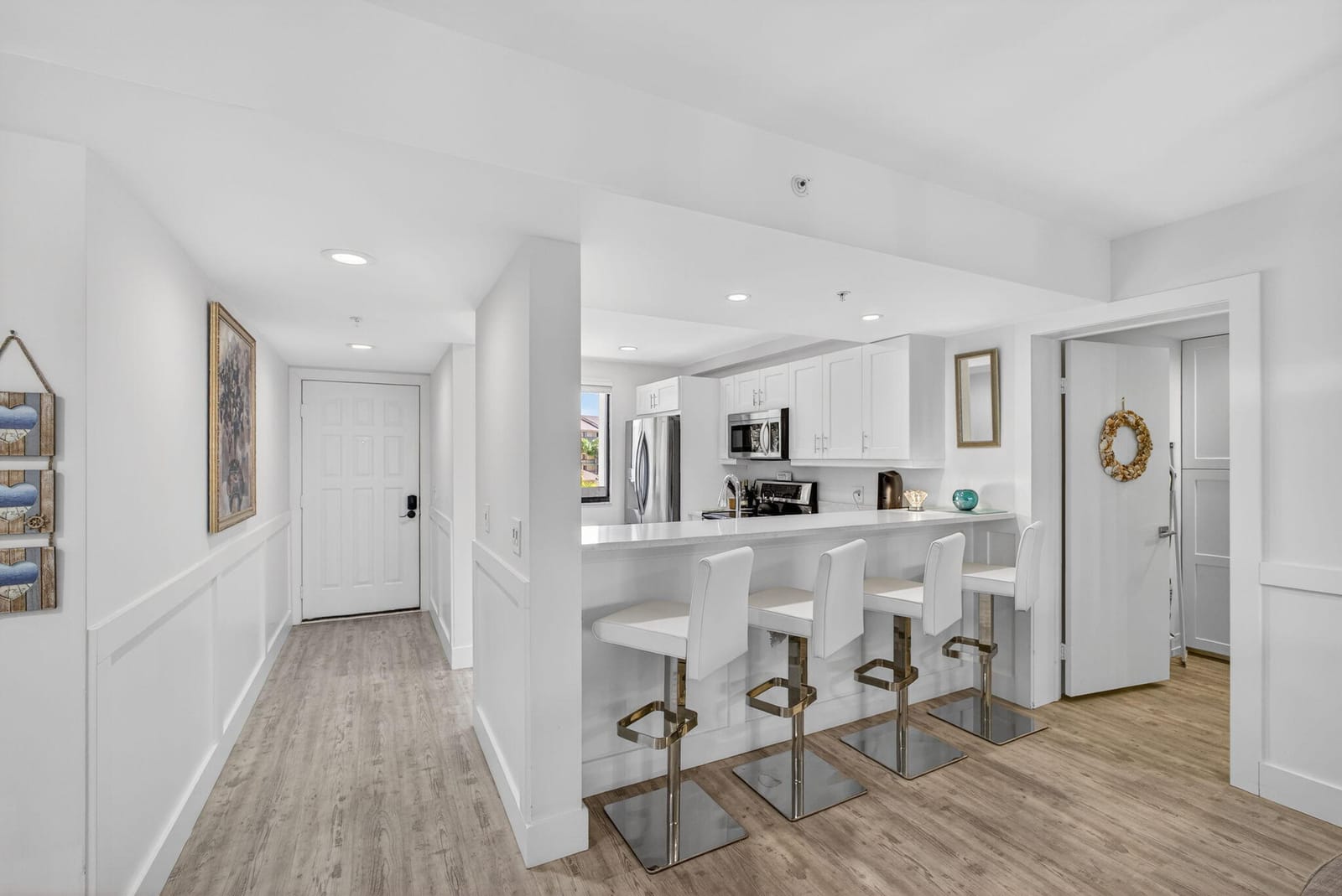 1901 MARINA ISLE Way 304 — photo 6