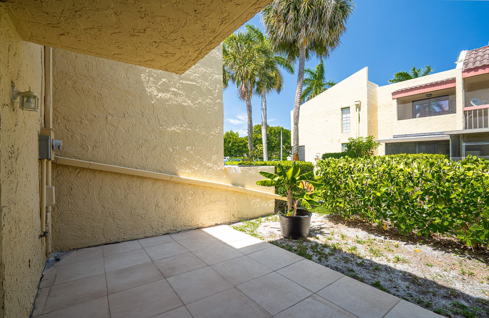 769 SE 1st Way, Deerfield Beach, FL 33441 photo 8