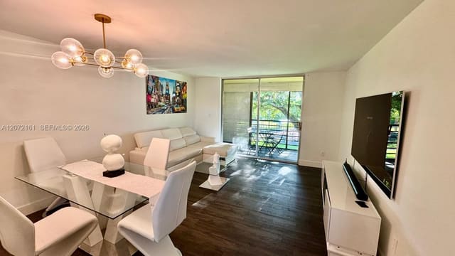 3390 Foxcroft Road C305, Miramar, FL 33025
