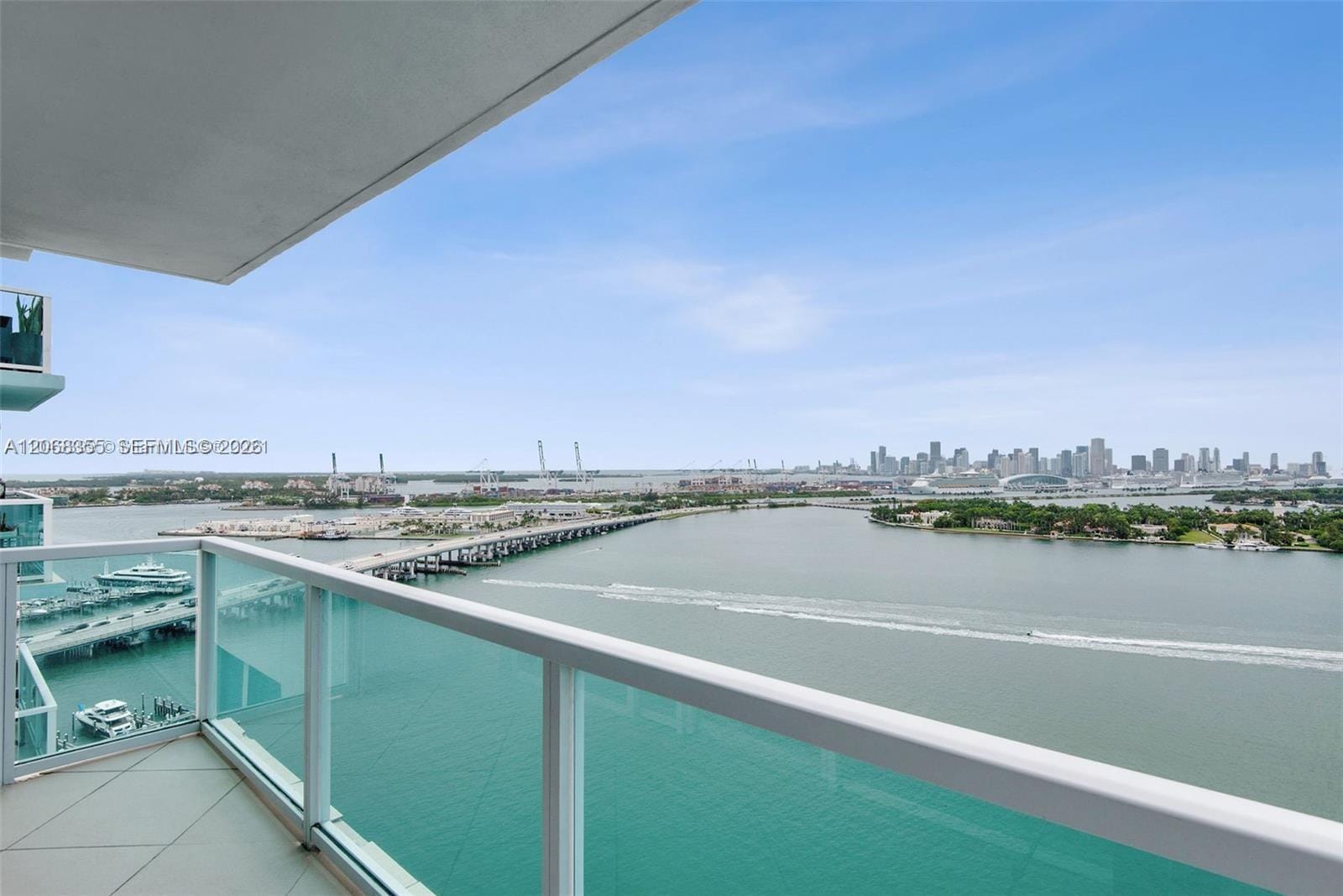650 West Avenue 2307, Miami Beach, FL 33139 photo 2