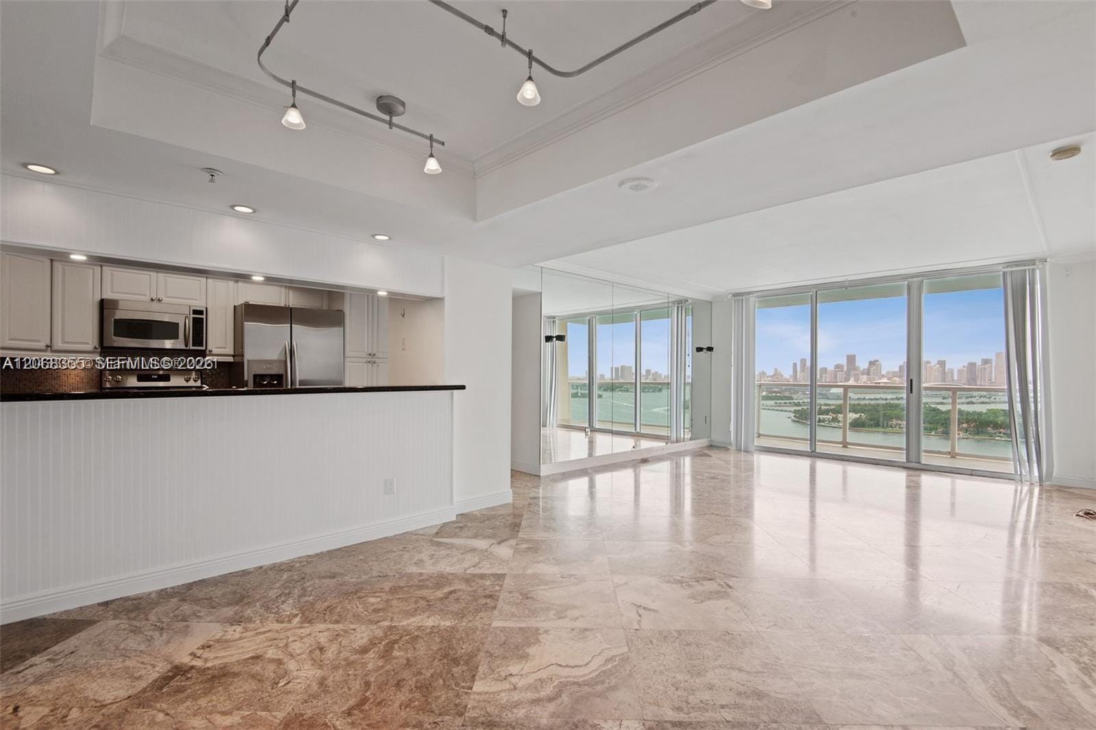 650 West Avenue 2307, Miami Beach, FL 33139 photo 4
