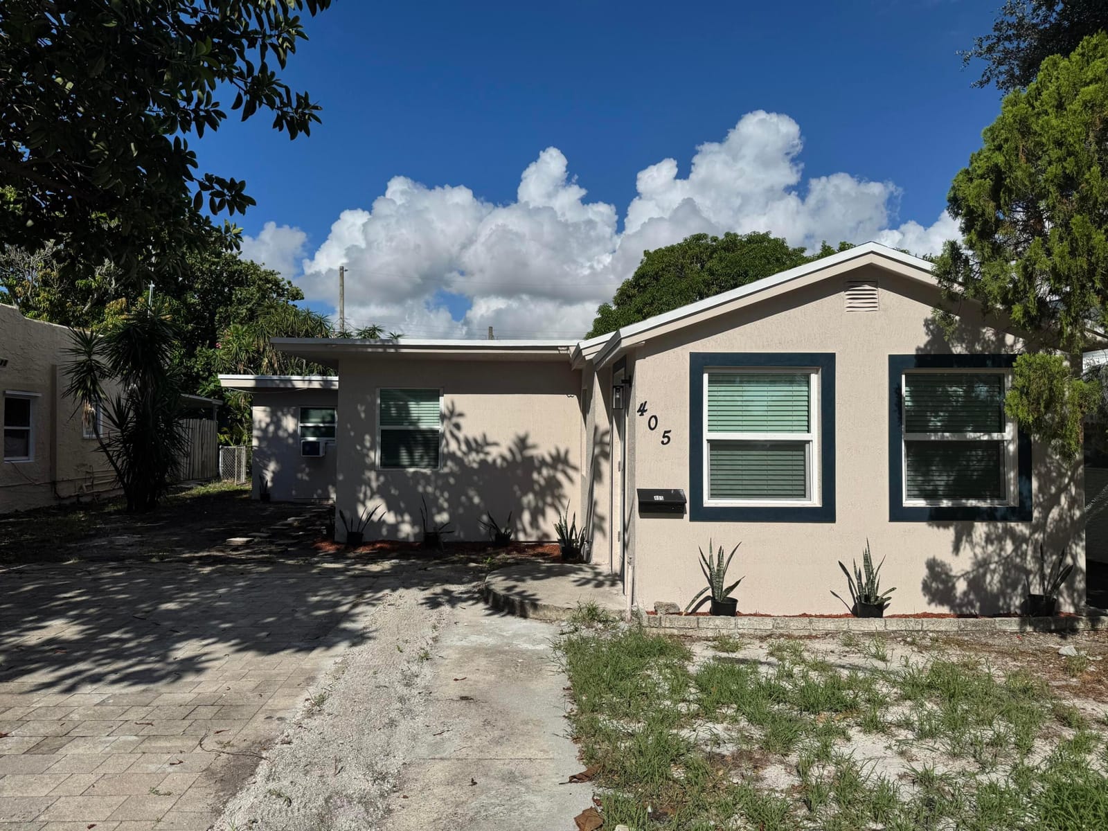 405 N E Street, Lake Worth, FL 33460 photo 3