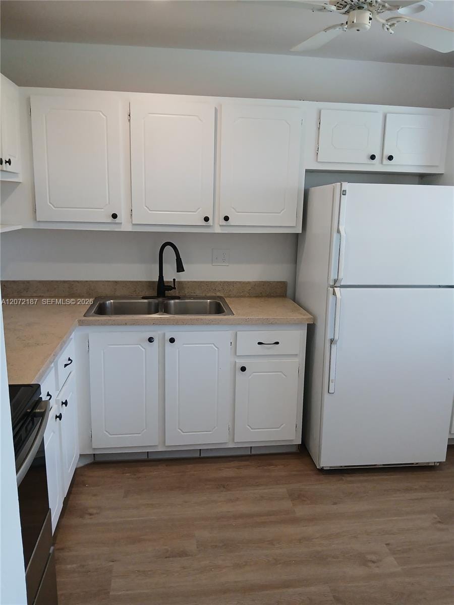 302 Lake Evelyn Drive 302 — photo 2