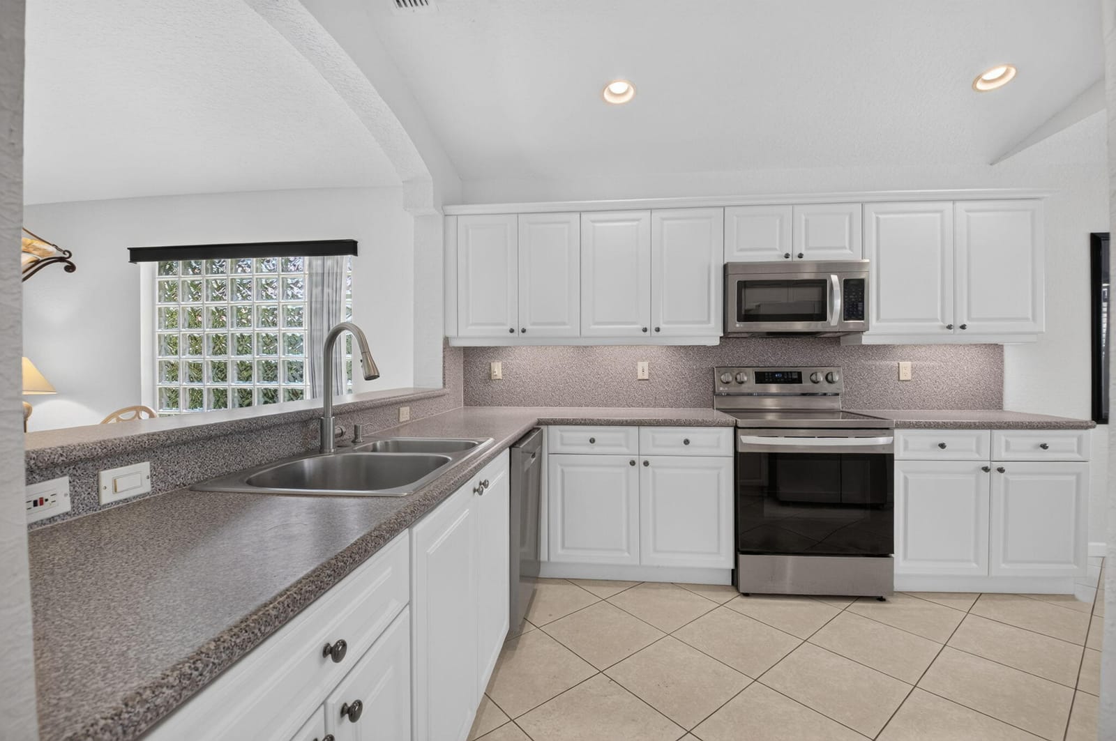 7388 Tonga Court, Boynton Beach, FL 33437 photo 8
