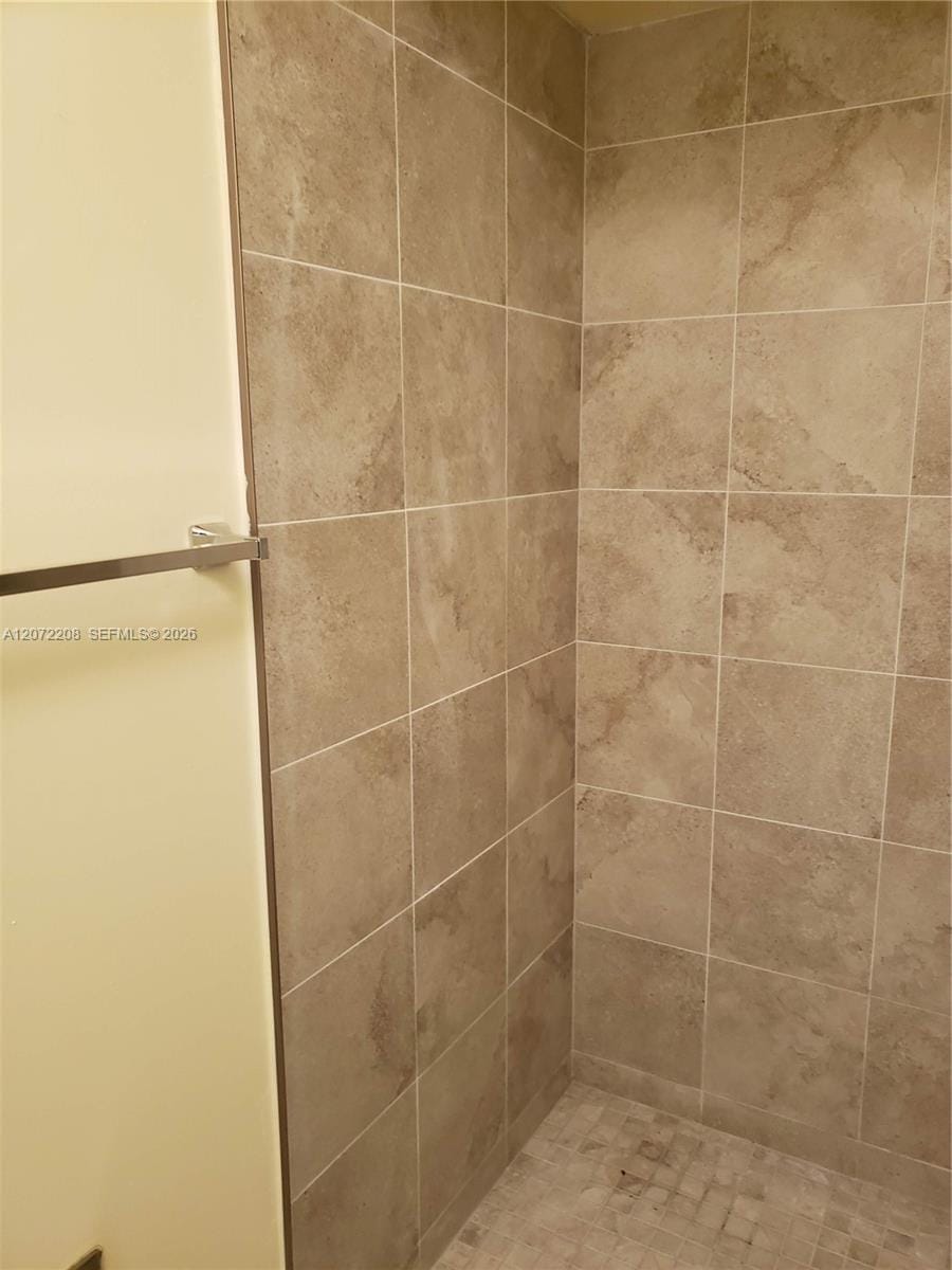 8625 NW 8th Street 422 — photo 12