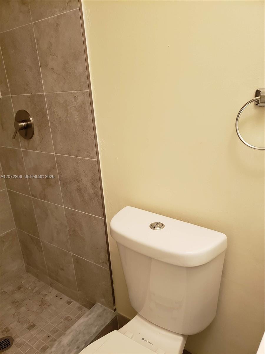 8625 NW 8th Street 422, Miami, FL 33126 photo 13