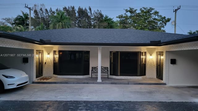 410 NW 65 Avenue 410, Plantation, FL 33317
