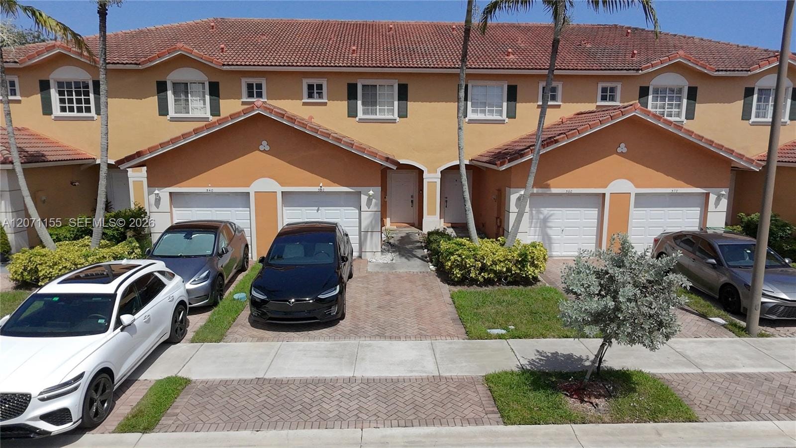 550 Saint Tropez Lane, Margate, FL 33068