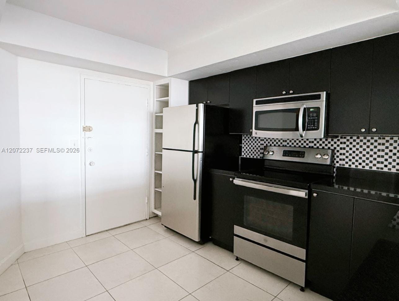 1301 NE Miami Gardens Drive 1404W — photo 2