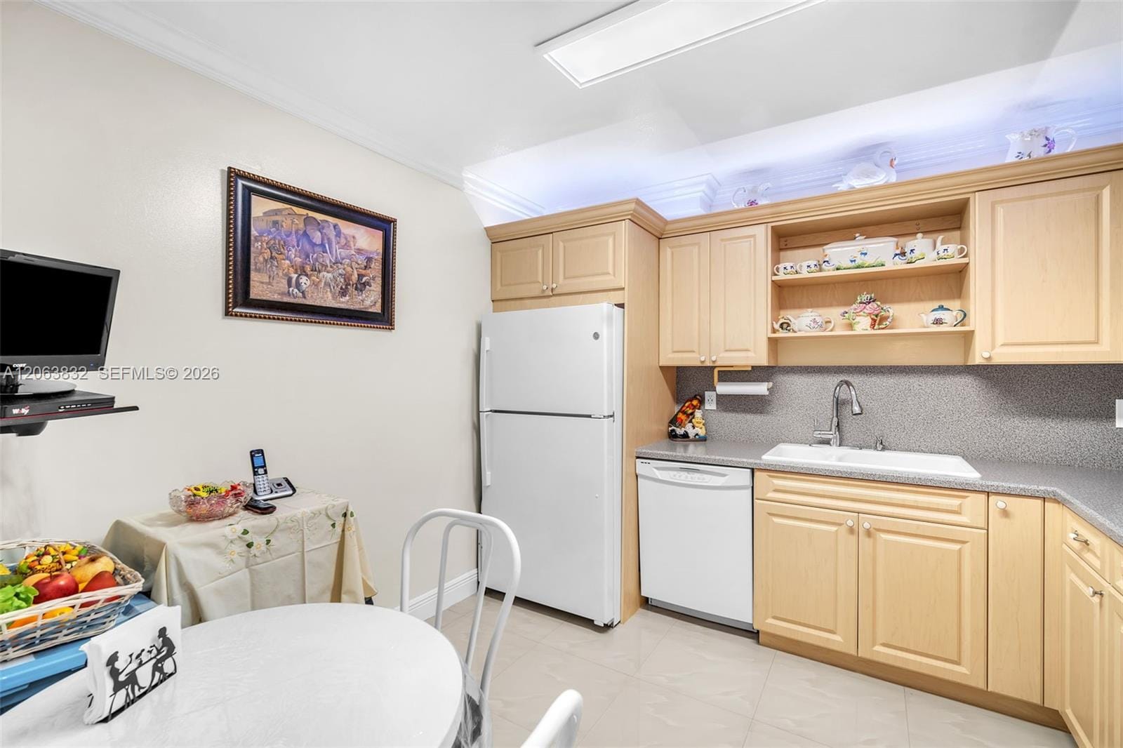 4160 Inverrary Drive 308 — photo 10