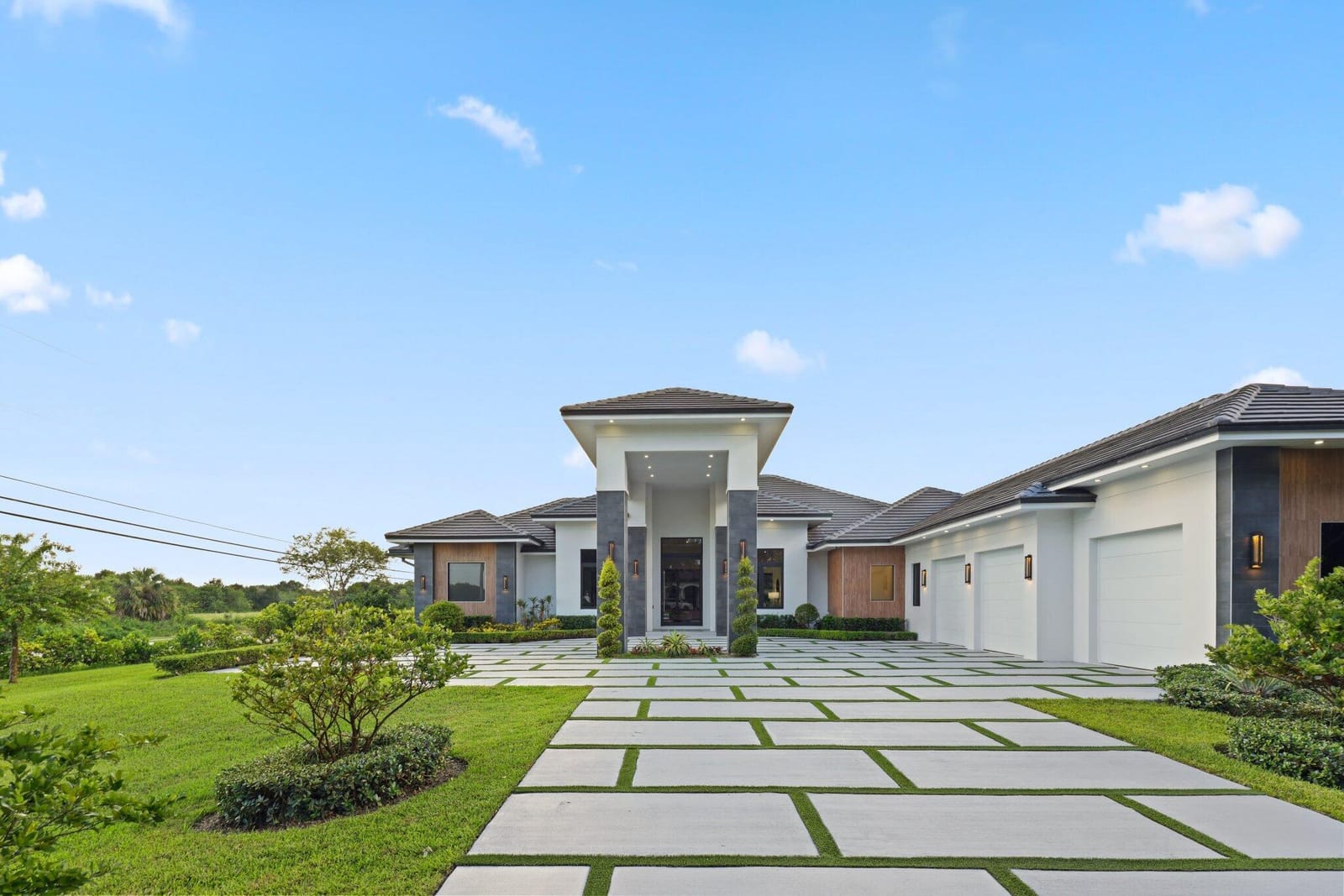 13600 PINE MEADOW Court — photo 2