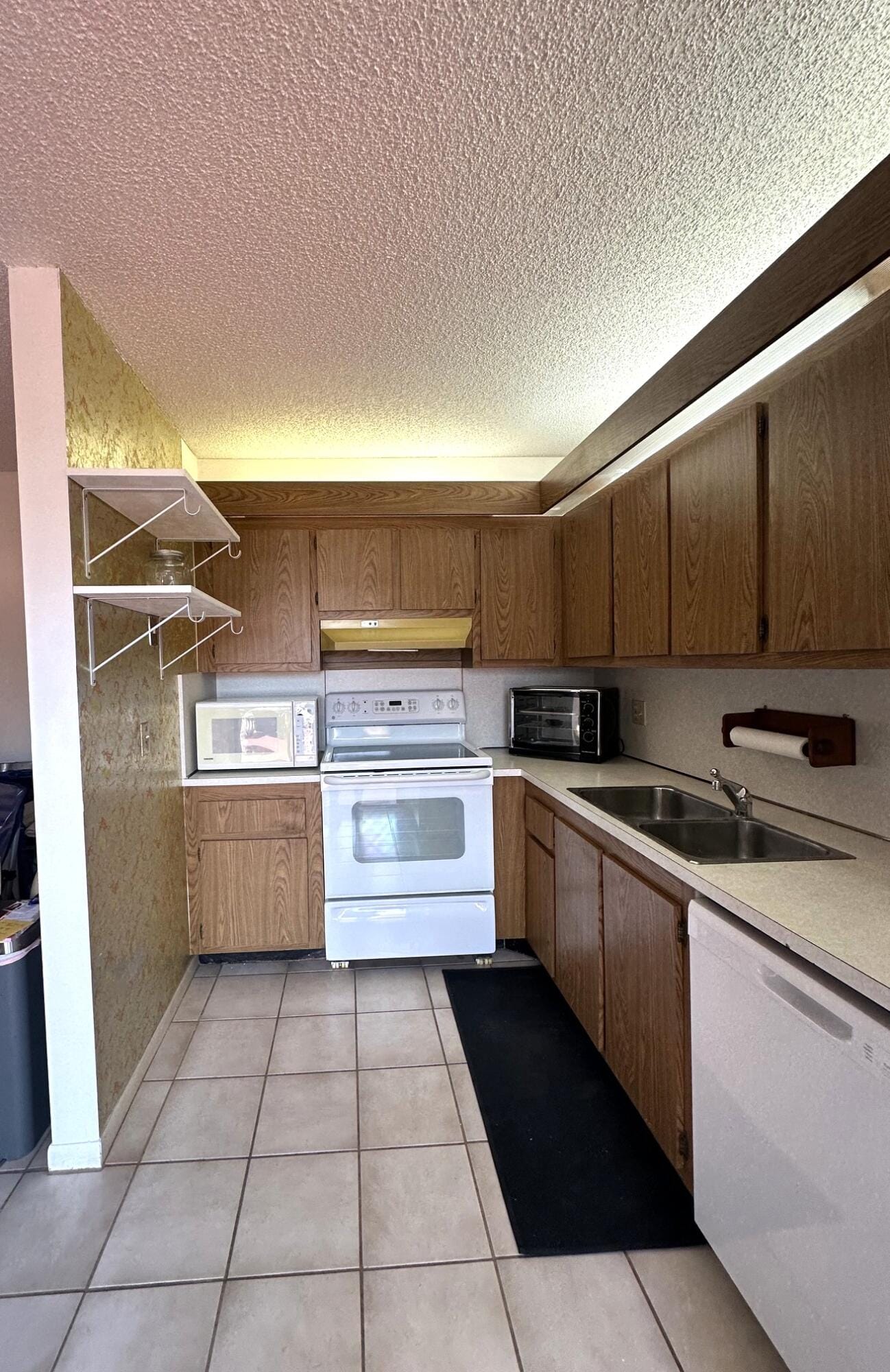 17 LAKE ARBOR Drive — photo 12