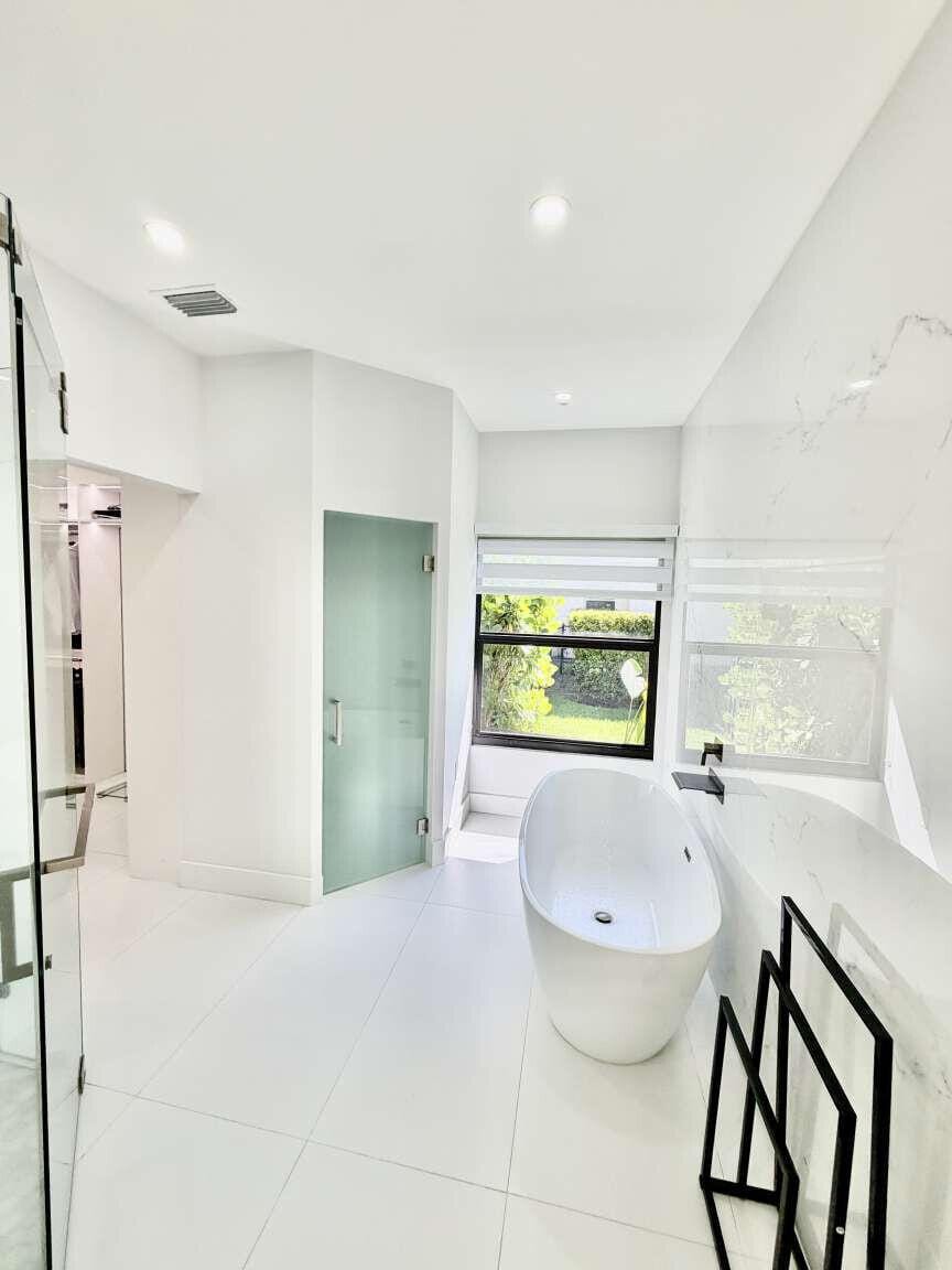 120 SARATOGA Boulevard W — photo 11