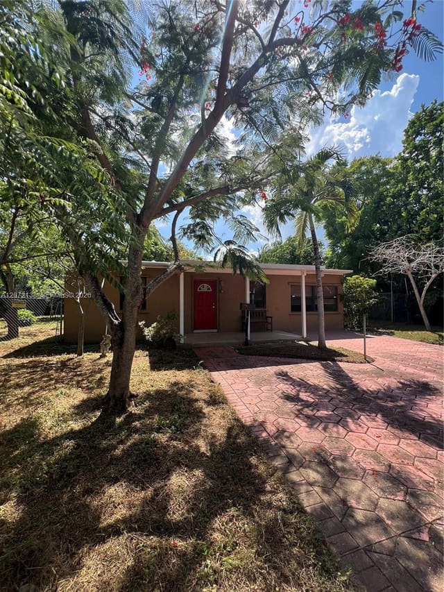 143 SW 22nd Terrace, Fort Lauderdale, FL 33312