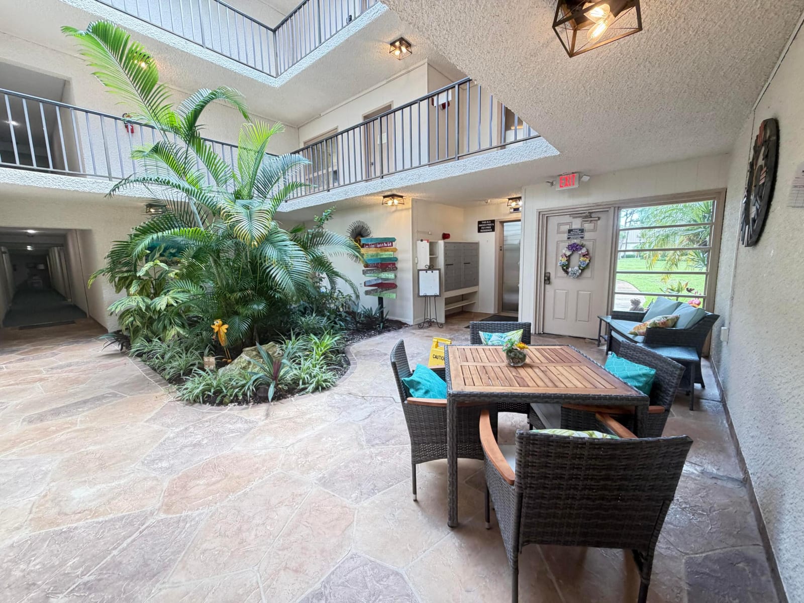 1800 SE Saint Lucie Boulevard 9-305 — photo 4