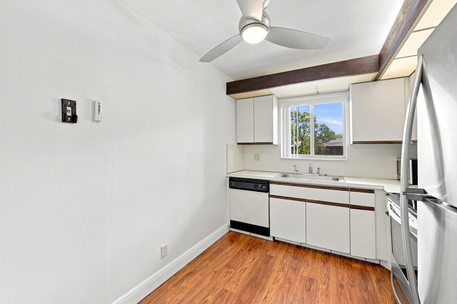 7432 ASHMONT Circle 208 — photo 10