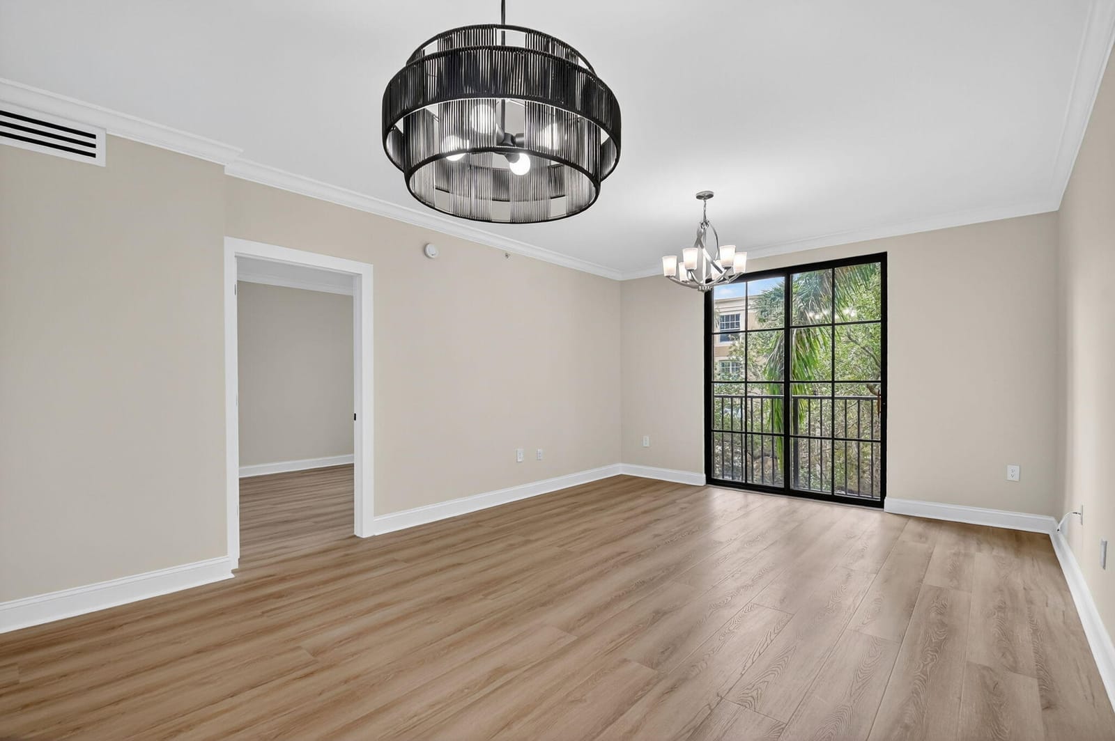 630 S SAPODILLA Avenue 412 — photo 2