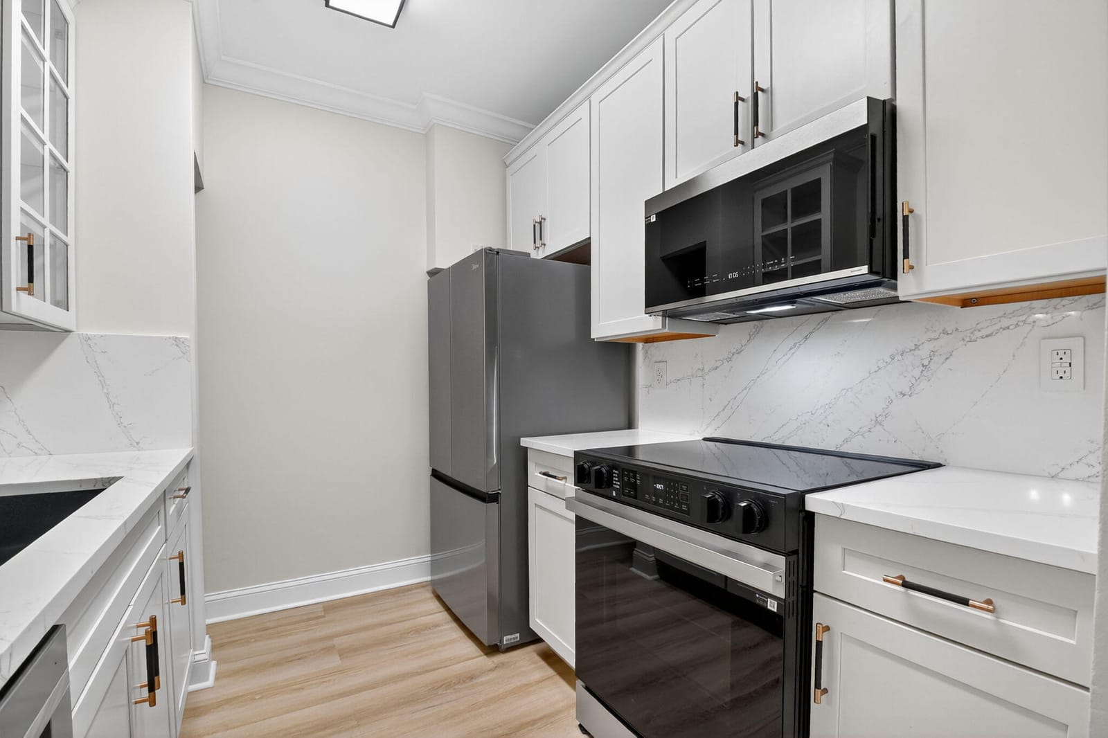 630 S SAPODILLA Avenue 412 — photo 11
