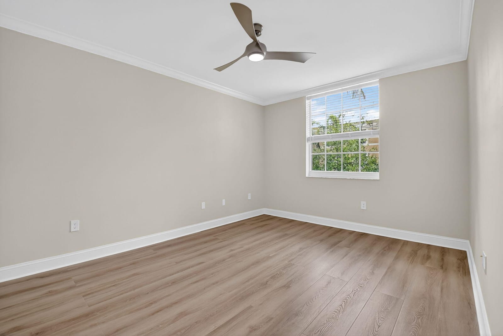 630 S SAPODILLA Avenue 412, West Palm Beach, FL 33401 photo 15