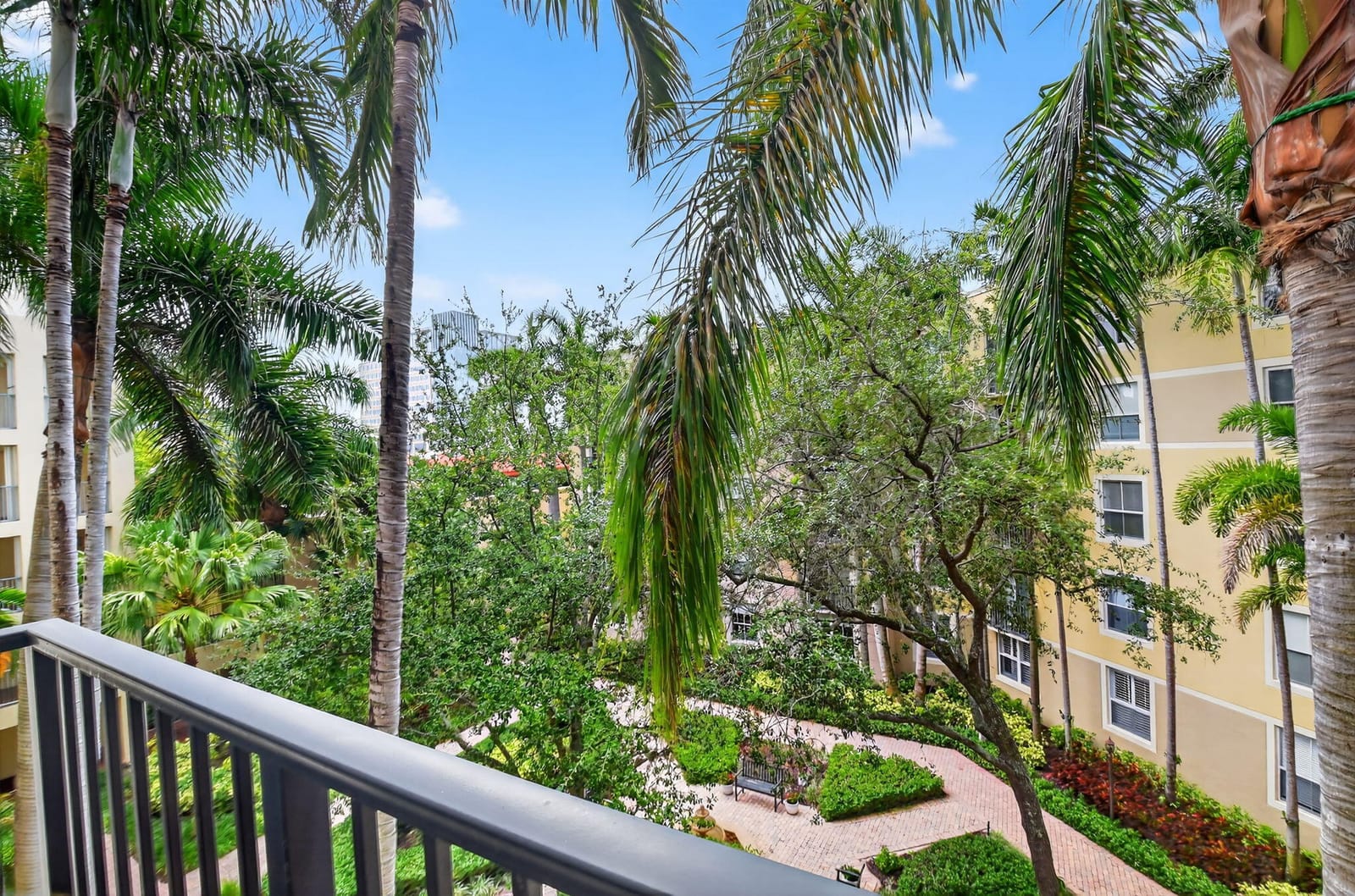 630 S SAPODILLA Avenue 412, West Palm Beach, FL 33401 photo 26