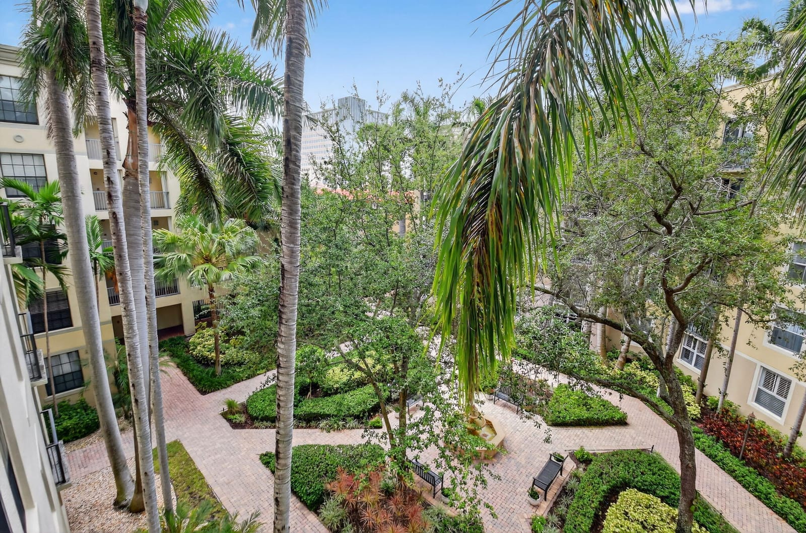 630 S SAPODILLA Avenue 412, West Palm Beach, FL 33401 photo 27