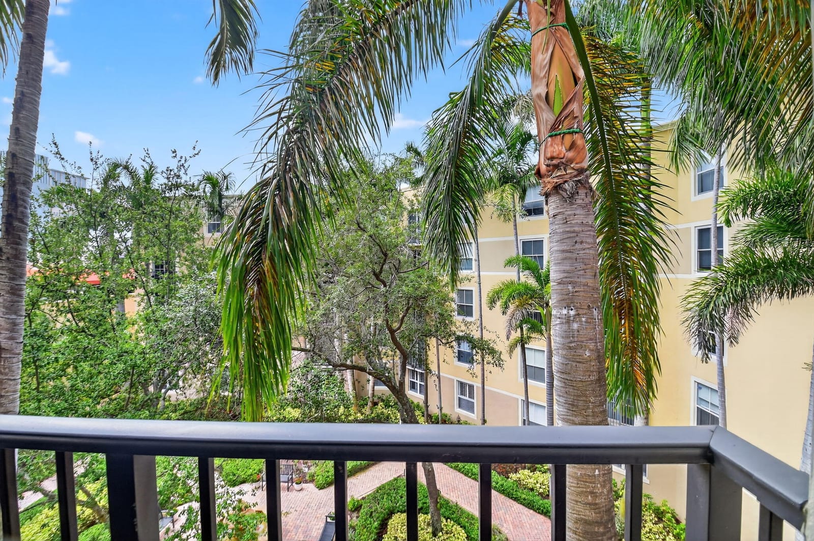 630 S SAPODILLA Avenue 412, West Palm Beach, FL 33401 photo 29
