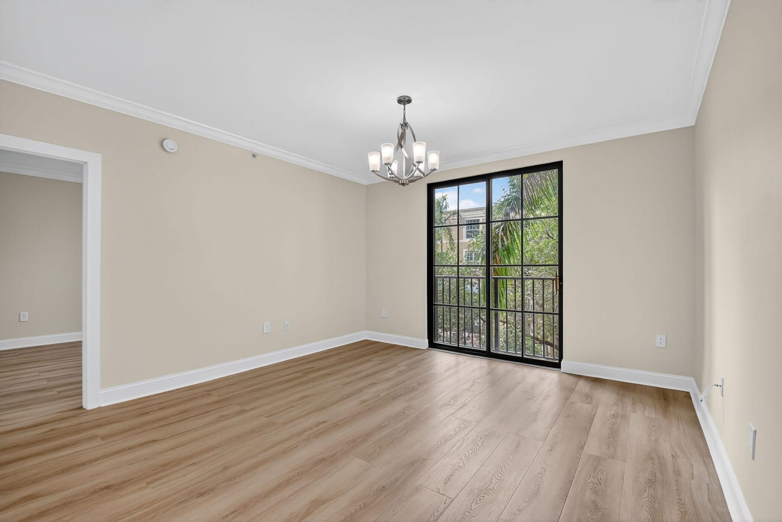 630 S SAPODILLA Avenue 412 — photo 5