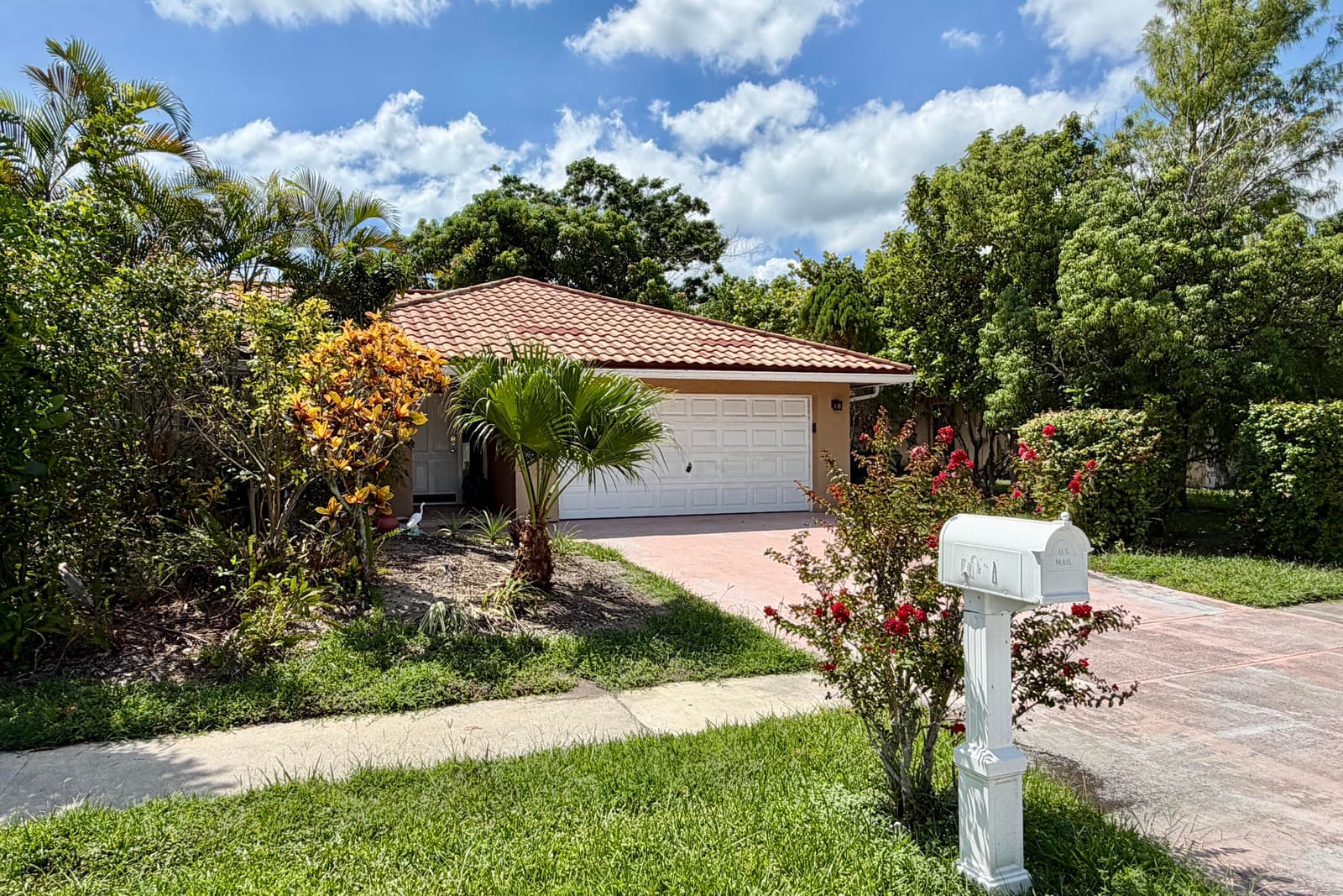 7160 NW 4TH Avenue, Boca Raton, FL 33487 photo 2