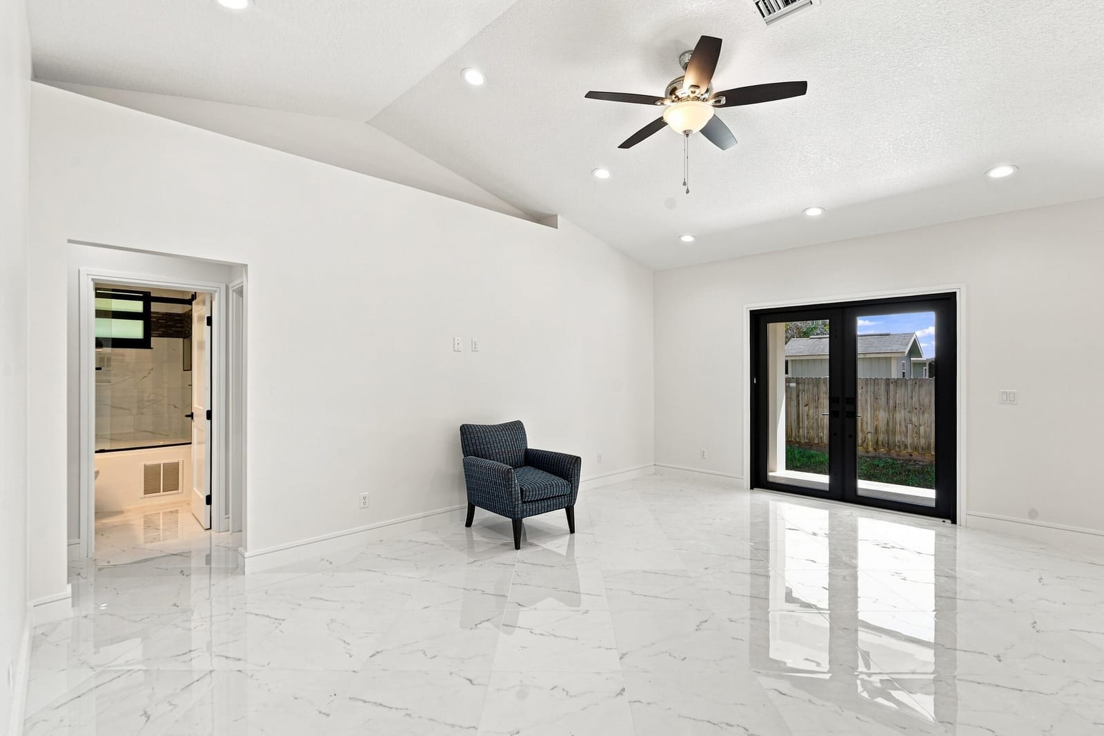 2356 30TH Avenue SW, Vero Beach, FL 32968 photo 15