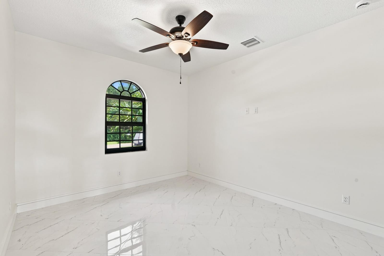 2356 30TH Avenue SW, Vero Beach, FL 32968 photo 16