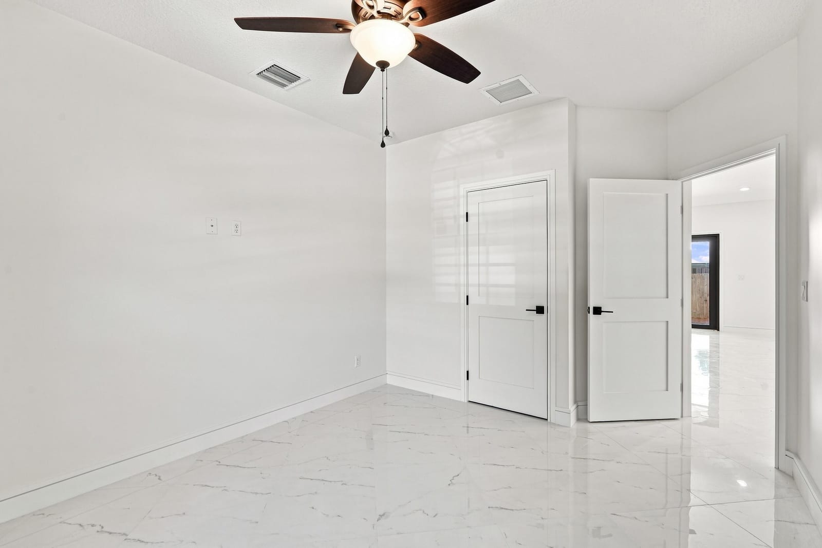 2356 30TH Avenue SW, Vero Beach, FL 32968 photo 17