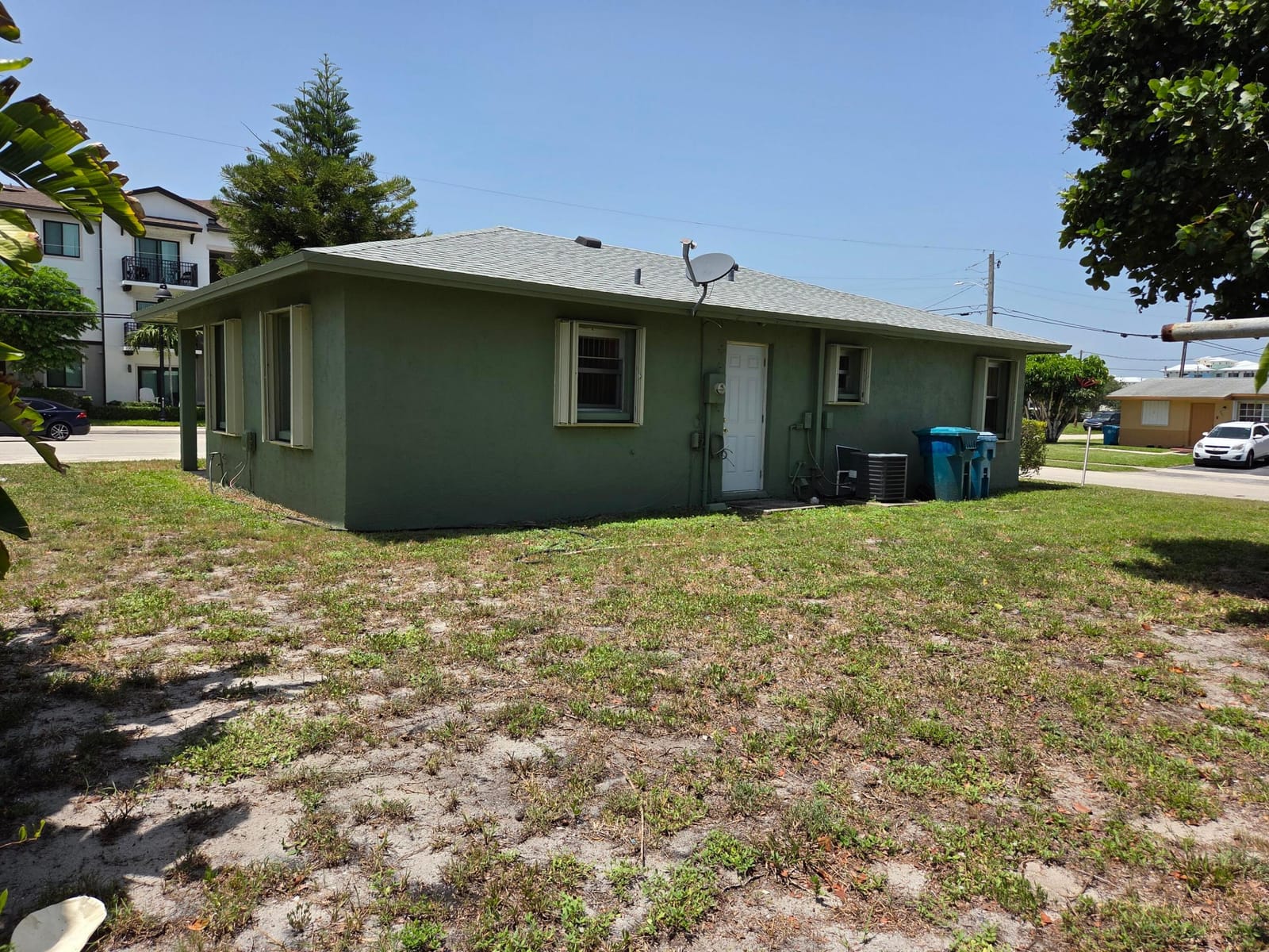 734 NE 1ST Street — photo 5