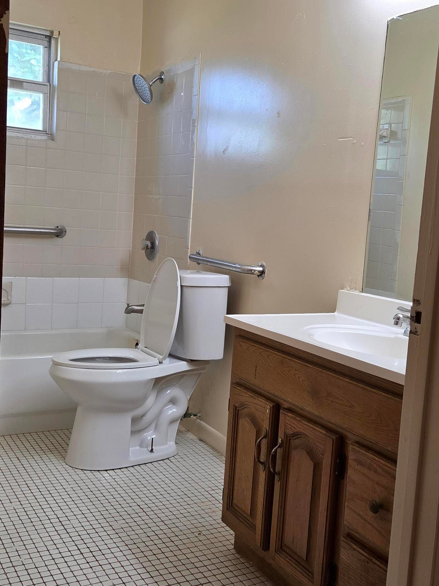 734 NE 1ST Street — photo 7