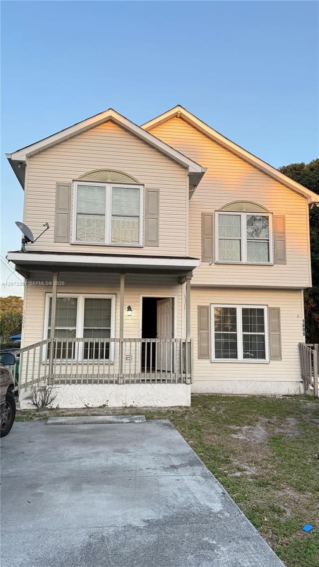 1600 SW 44th Avenue, Fort Lauderdale, FL 33317