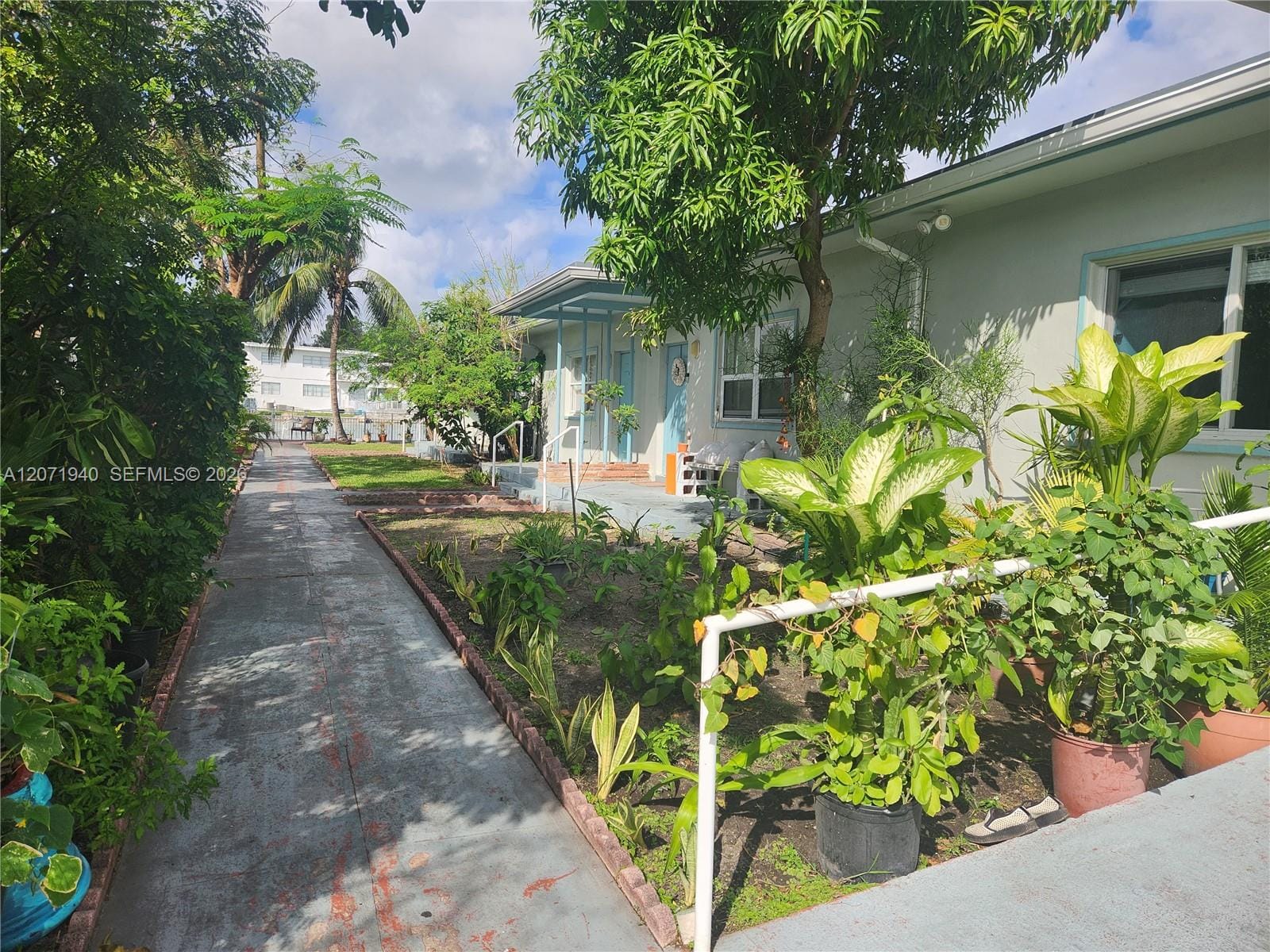 1239 Marseille Drive 4 — photo 4