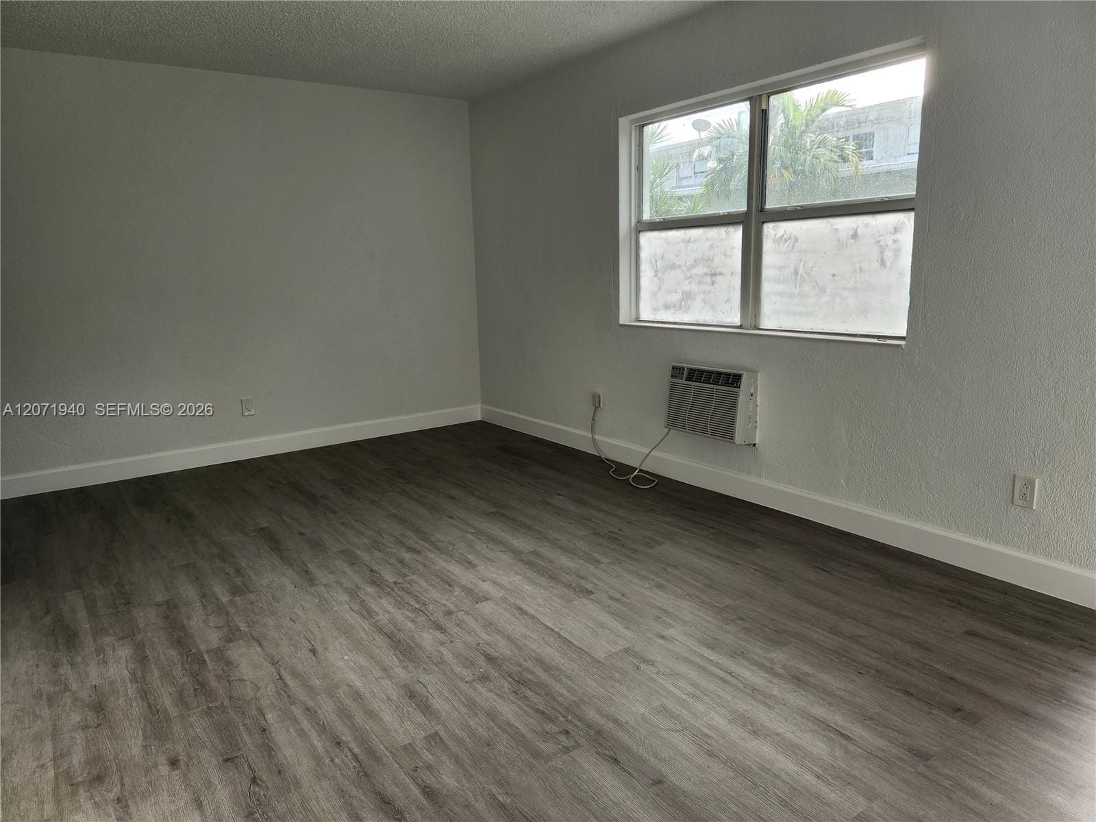 1239 Marseille Drive 4 — photo 7