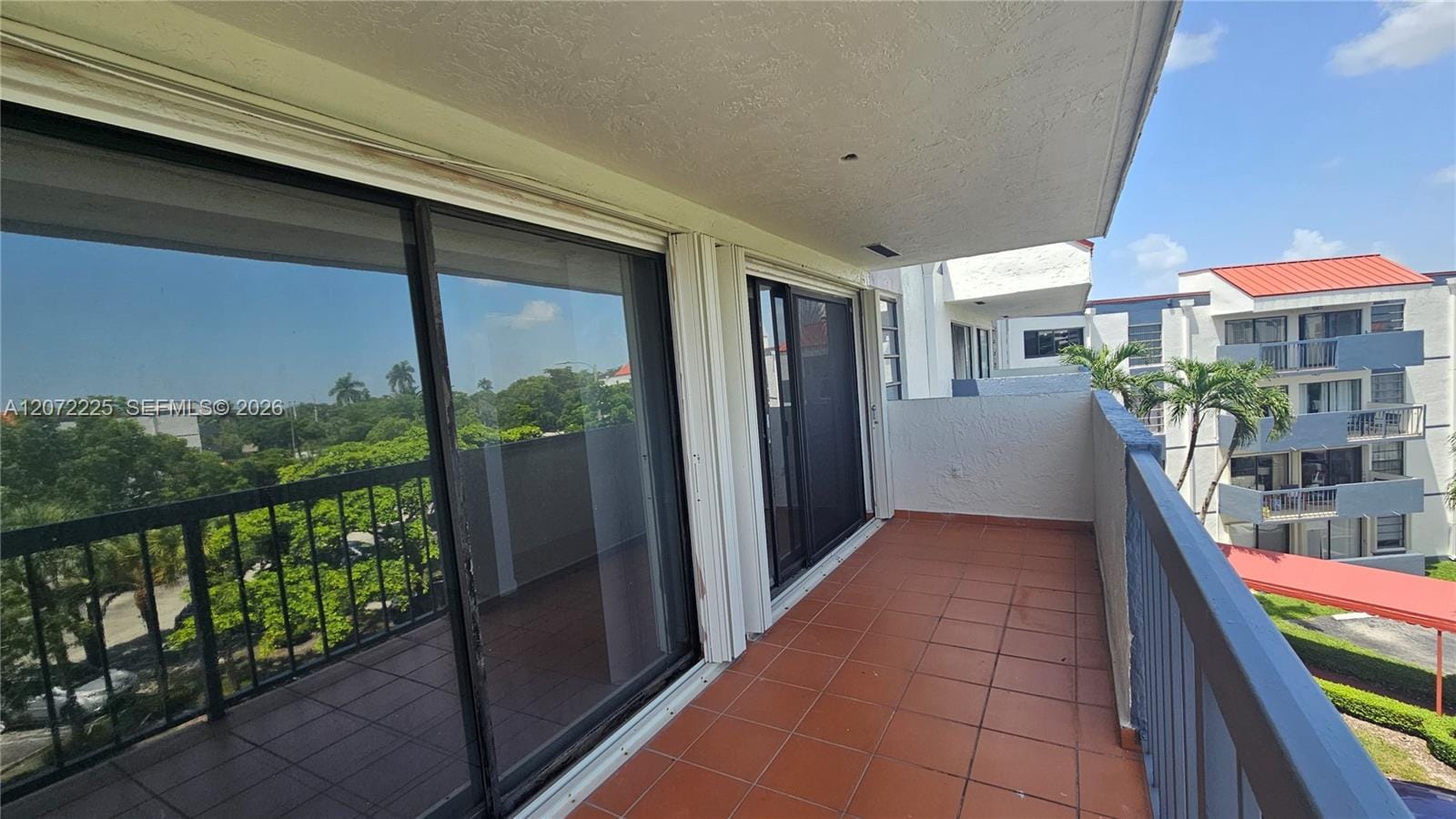 5800 SW 127th Avenue 2420 — photo 2