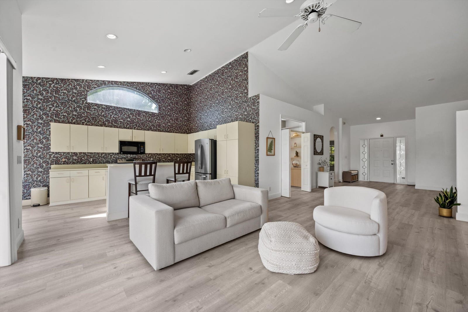 7372 ROCKBRIDGE Circle 7372 — photo 9