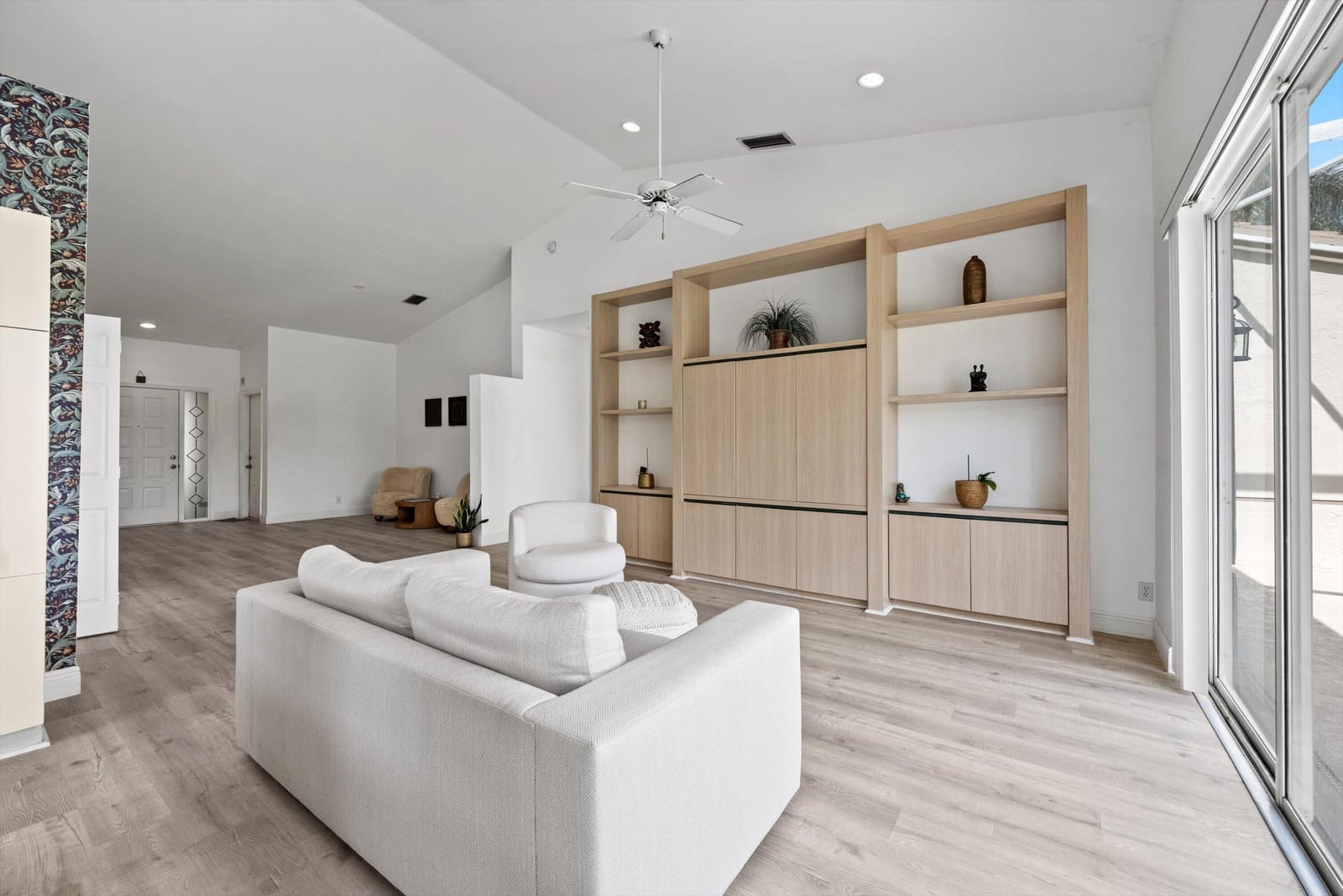 7372 ROCKBRIDGE Circle 7372 — photo 10
