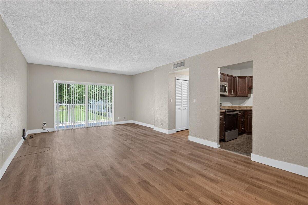 4200 Hillcrest Drive 217, Hollywood, FL 33021 photo 11