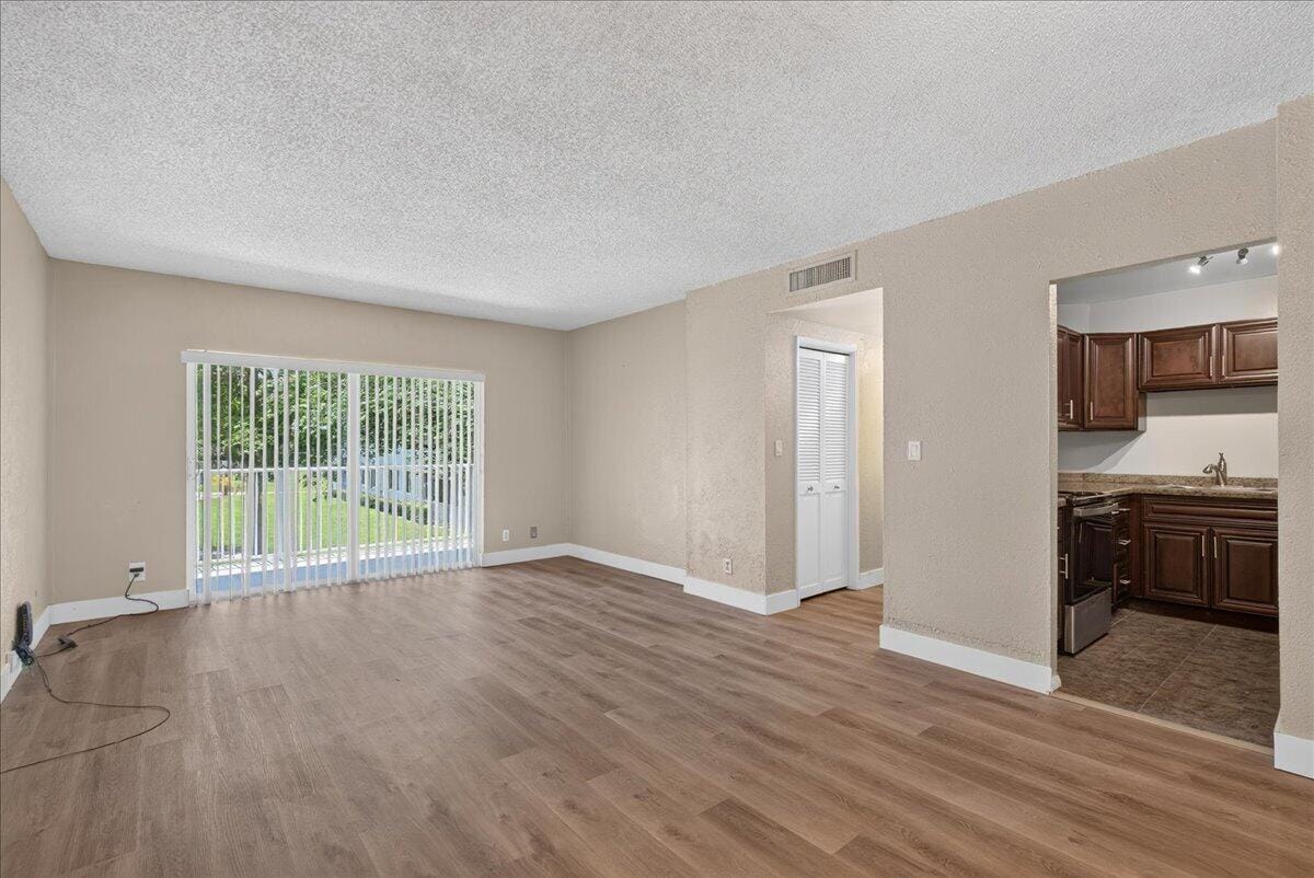 4200 Hillcrest Drive 217, Hollywood, FL 33021 photo 12