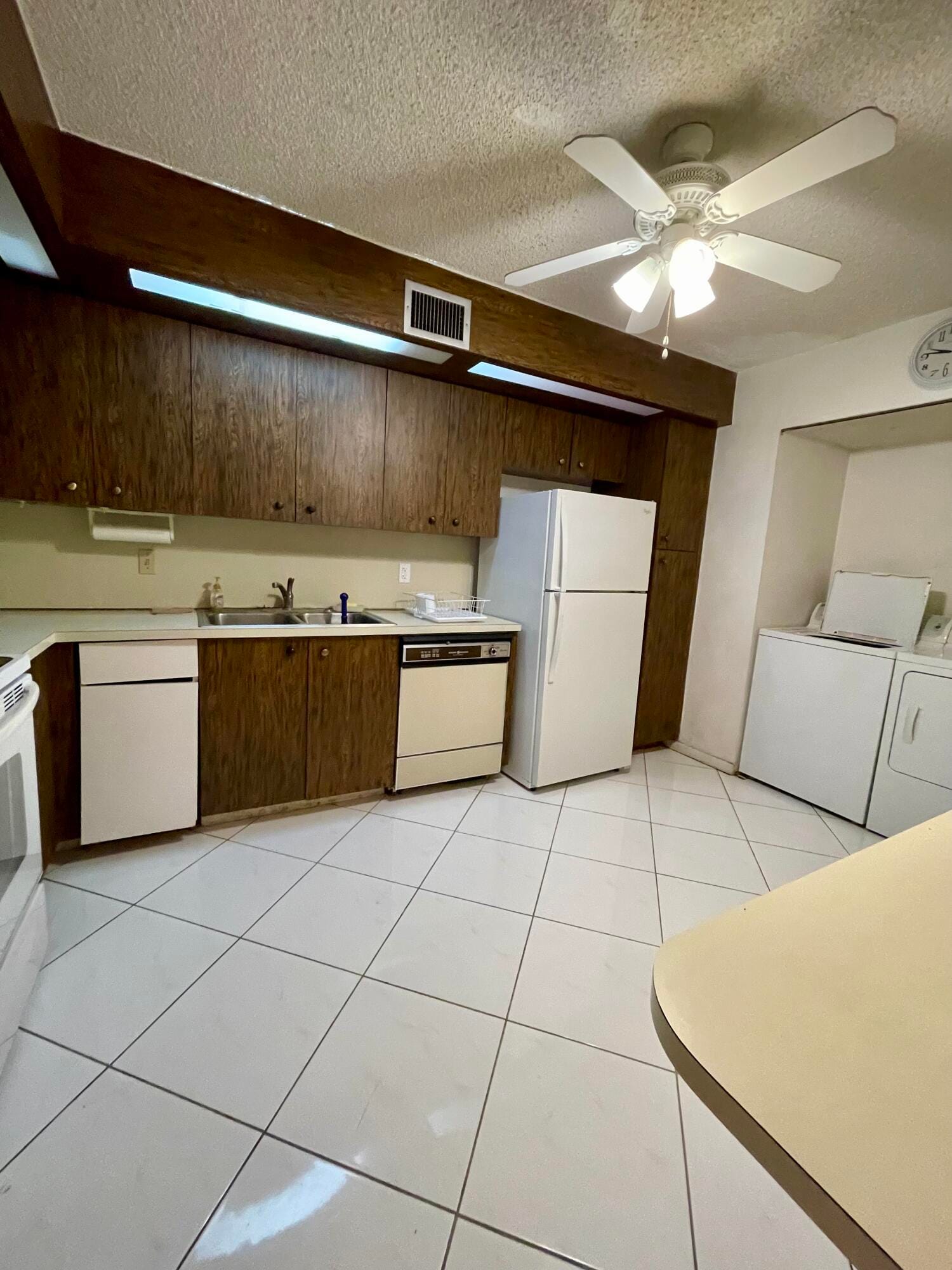 2802 N 46th Avenue B318 — photo 6