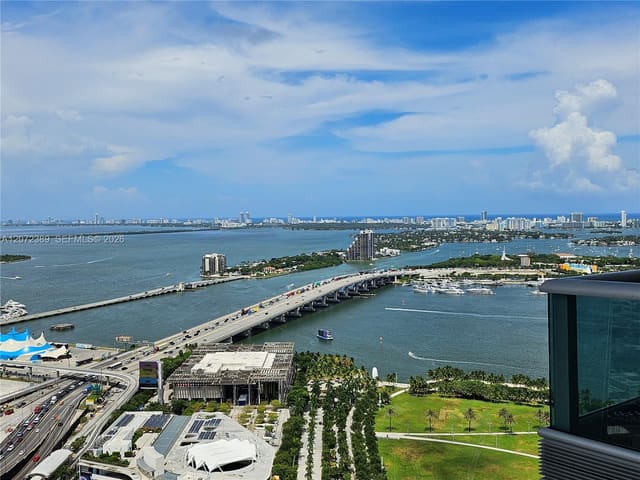900 Biscayne Boulevard 4210, Miami, FL 33132