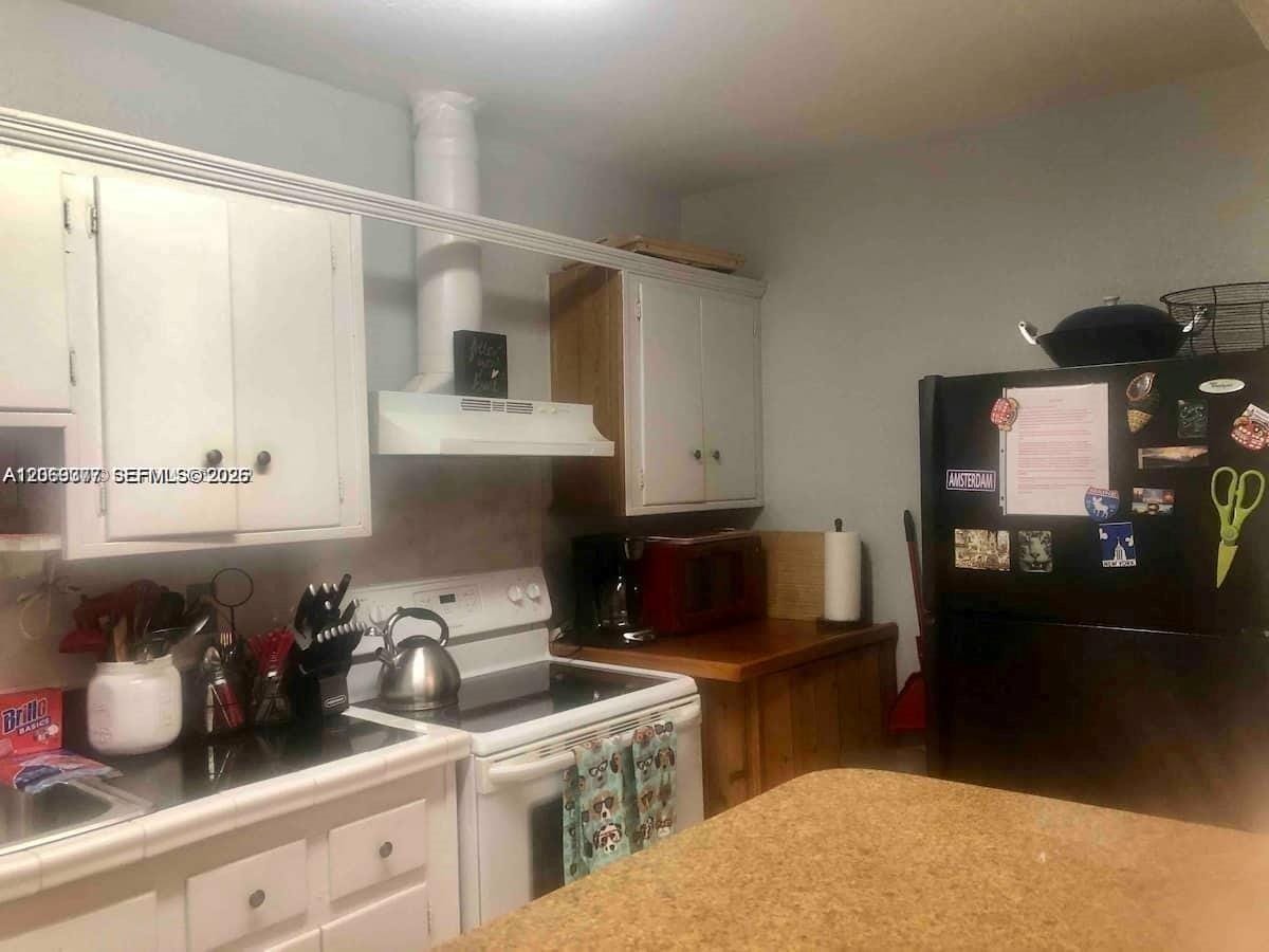 2411 Hayes Street, Hollywood, FL 33020 photo 5