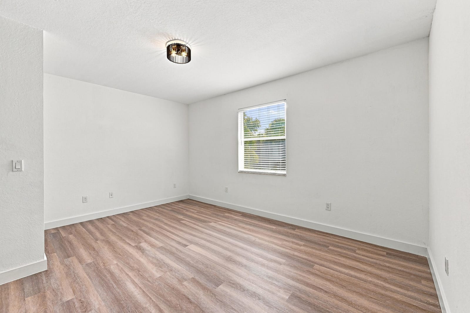 3105 NW 25TH Terrace, Oakland Park, FL 33309 photo 13