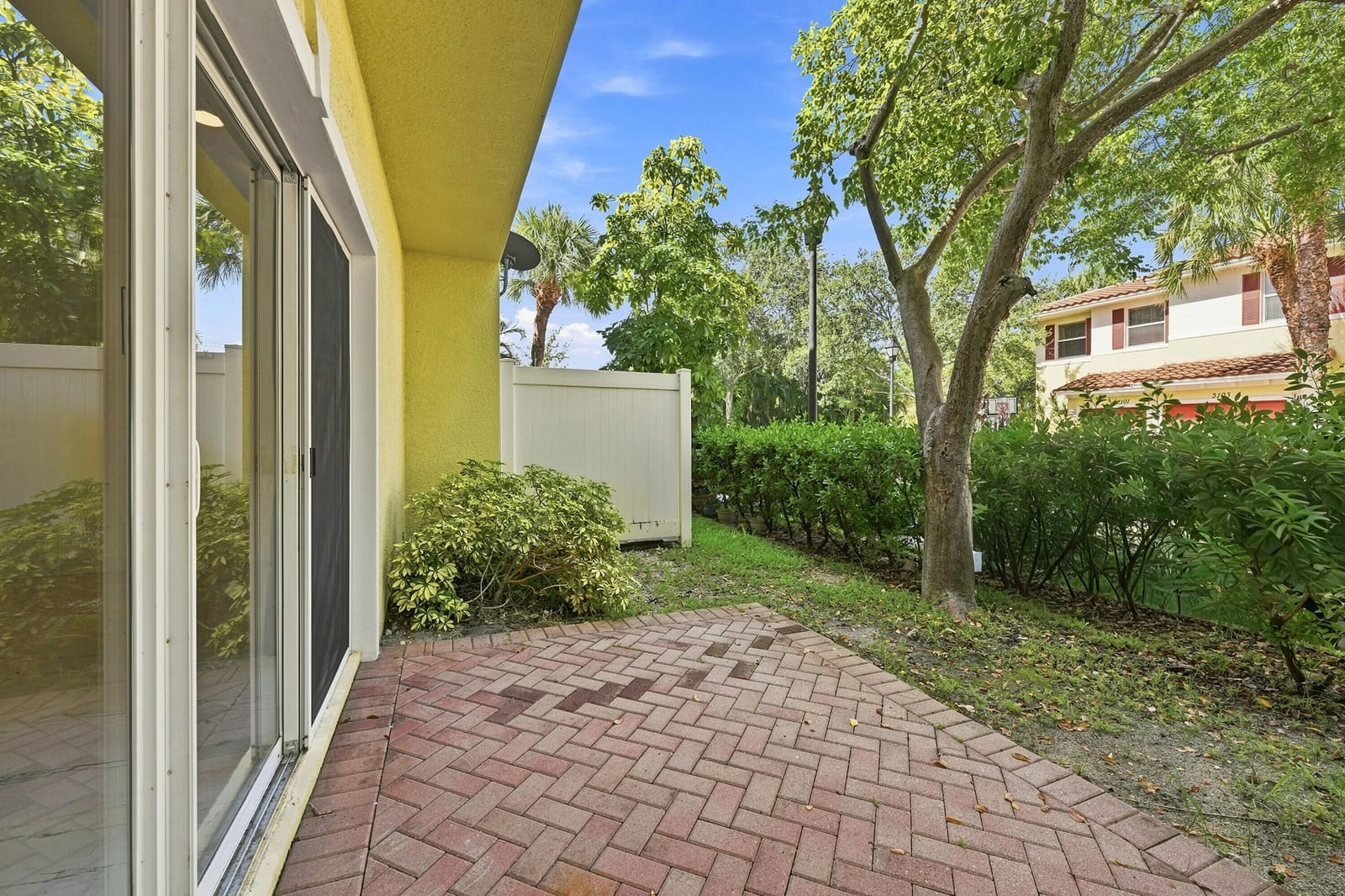 3105 NW 25TH Terrace, Oakland Park, FL 33309 photo 23