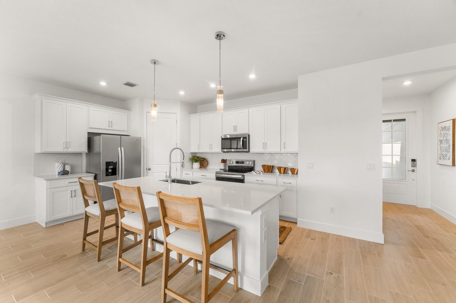 3633 NW SOLANGE Court — photo 3
