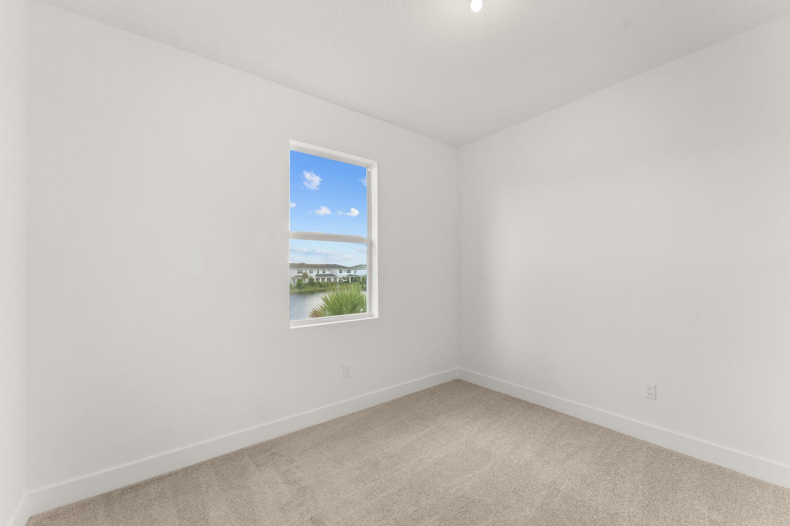 3633 NW SOLANGE Court — photo 9