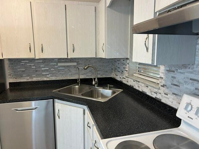 1982 SW PALM CITY Road SW F — photo 5