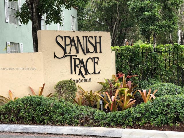 10740 N Kendall Drive L-14, Miami, FL 33176